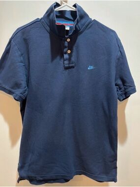 Y2K Nike Men's Navy Short Sleeve Polo Shirt